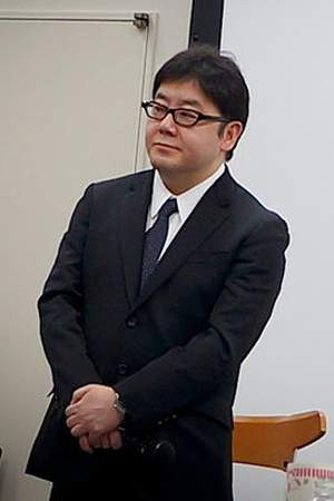 Yasushi Akimoto