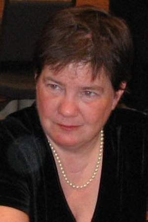 Ellen Klages