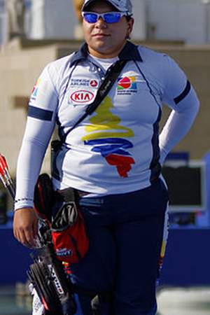 Alejandra Usquiano