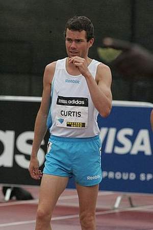 Bobby Curtis (runner)