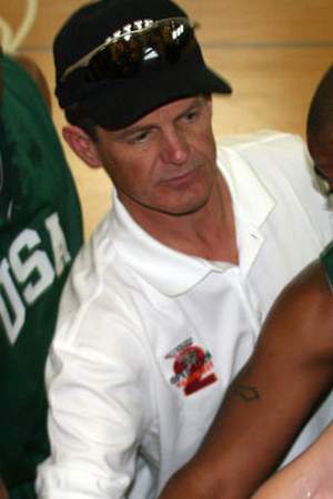 Bobby Lutz (basketball)