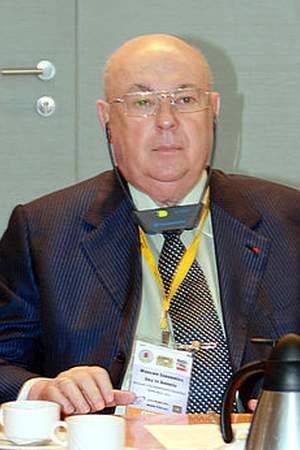 Vladimir Resin