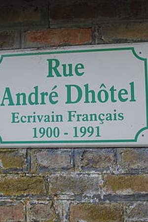 André Dhôtel