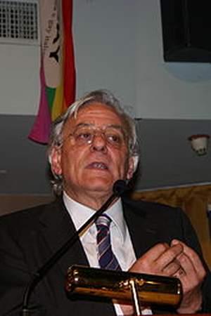 Cesare Salvi