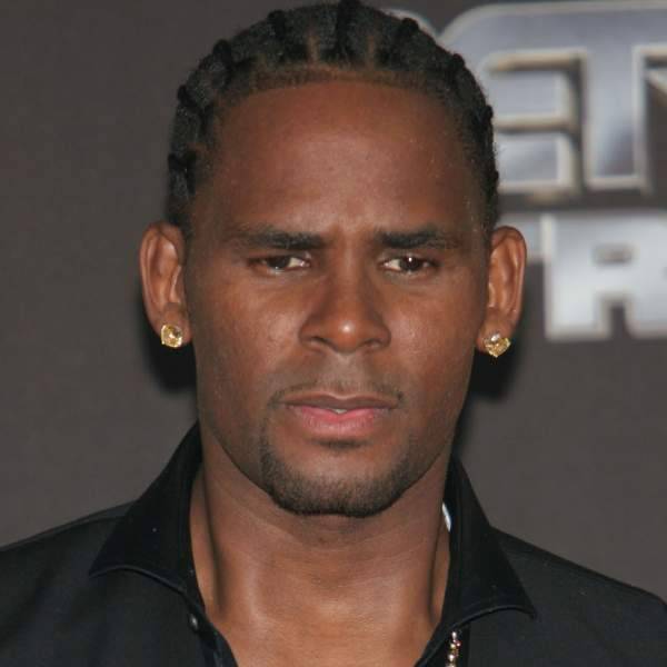 R. Kelly Age, Birthday, Biography, Movies, Albums, Children & Facts
