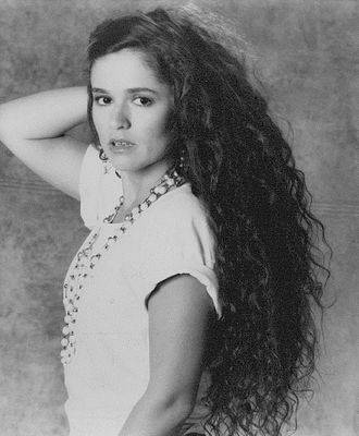 Nicolette Larson - Age, Birthday, Biography, Movies, Albums & Facts ...